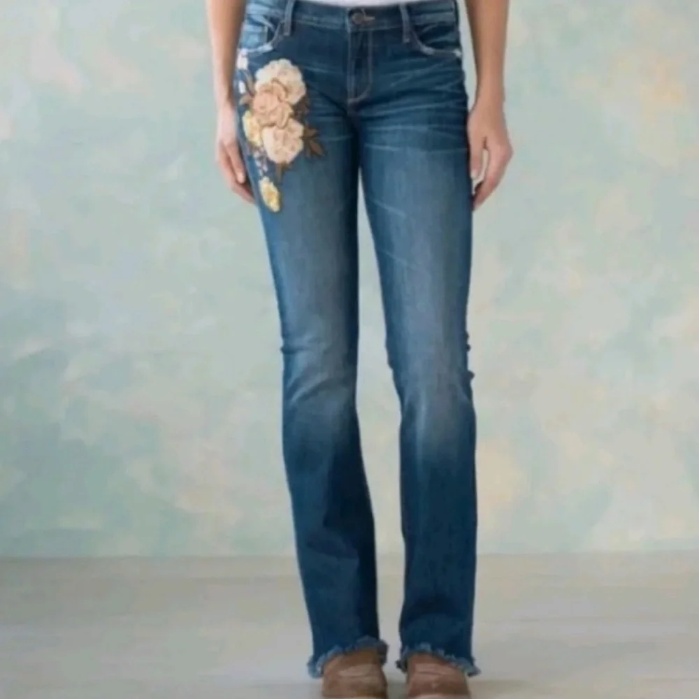 ANTHRO x DRIFTWOOD Eva Floral Embroidered Bootcut Jean Whiskering Raw hem SZ: 28 - Picture 2 of 13